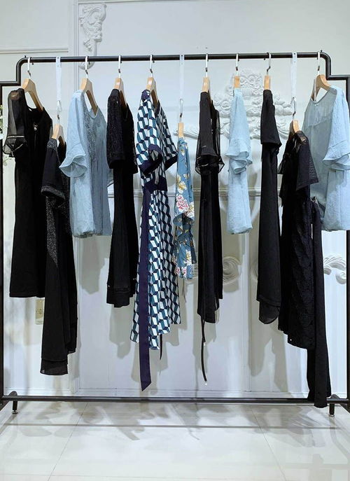 高臺(tái)2020年專柜下架品牌折扣女裝批發(fā) 走份模式的服裝服飾新商機(jī)